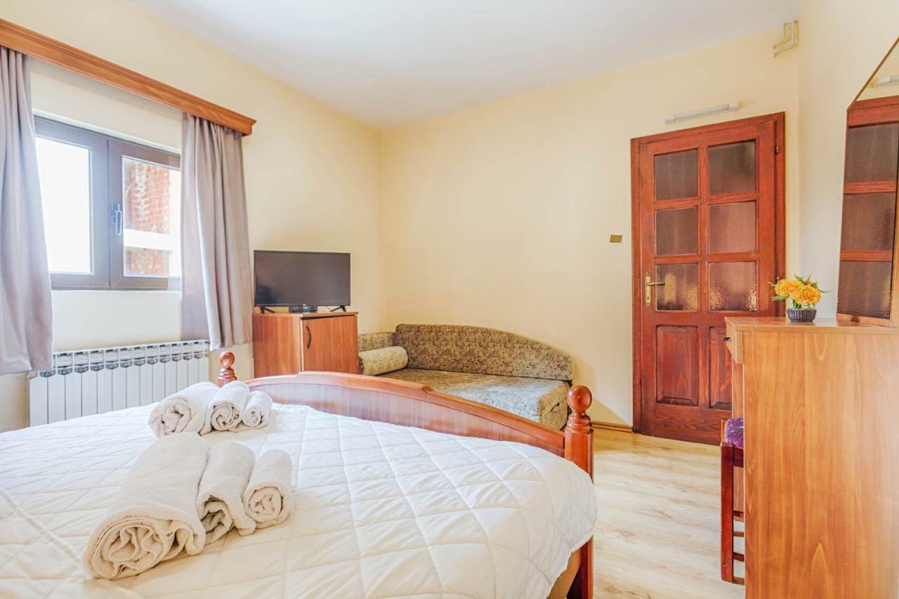 Mali Milocer Bay Accommodation Sveti Stefan Exteriér fotografie
