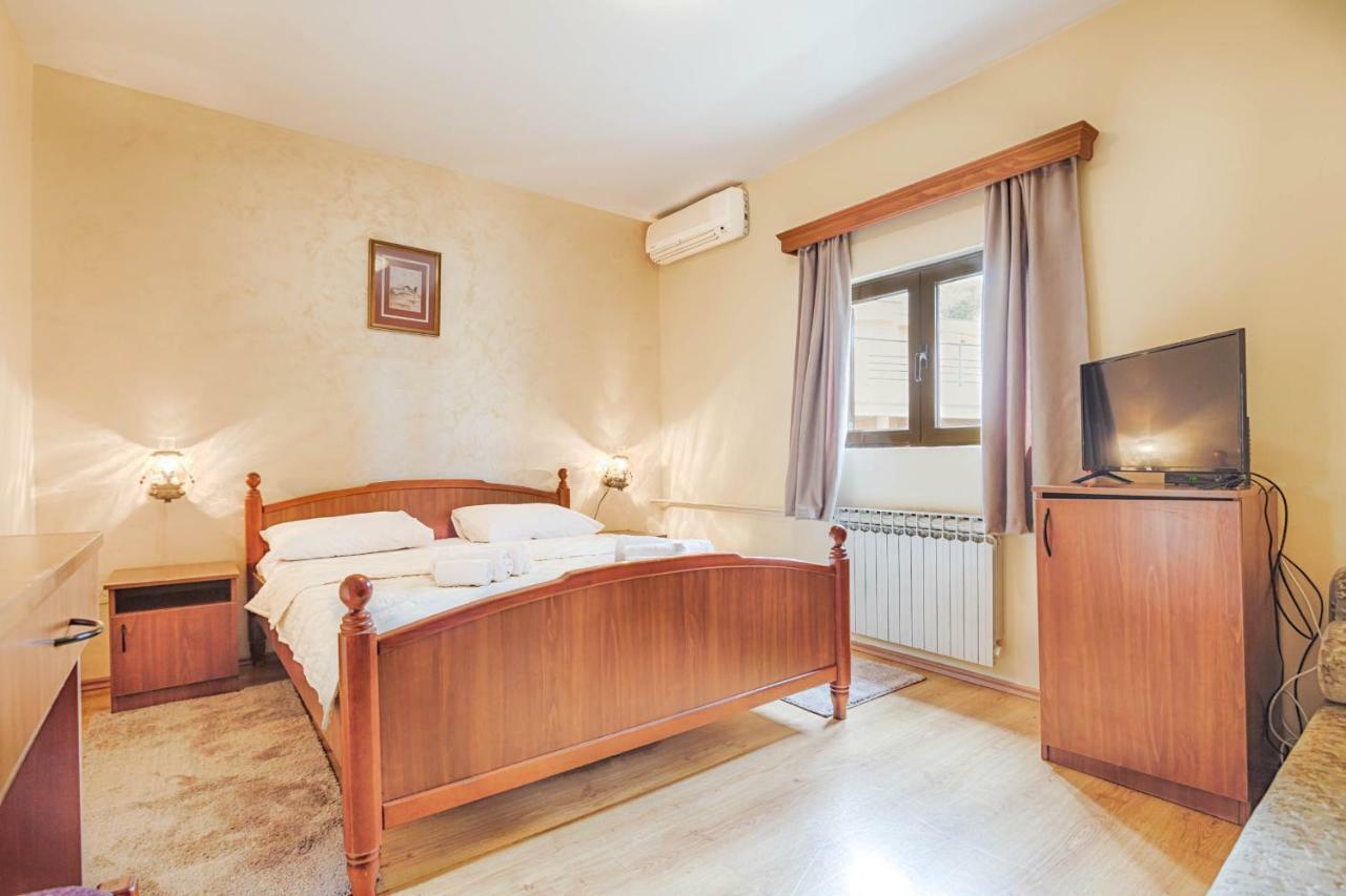 Mali Milocer Bay Accommodation Sveti Stefan Exteriér fotografie